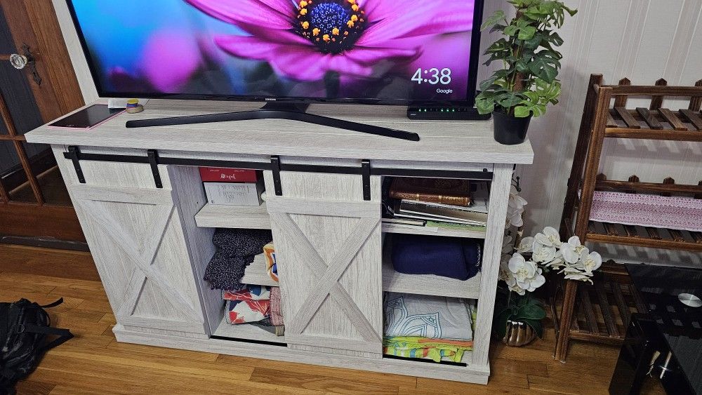 TV Table Media Centre