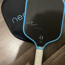 Neonic Flow pickleball paddle