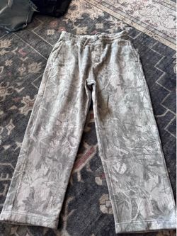 Hollister Camo Sweatpants Size Medium $5