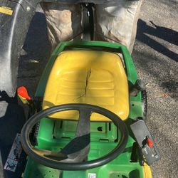 John Deere Rx 75  Riding Lawn Mower 