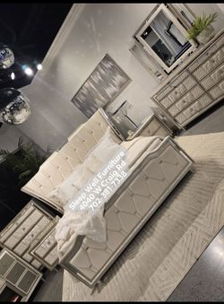 ✨️4pc Queen, King Bedrooms ✨️ Furniture Sectionals, Dining Avail