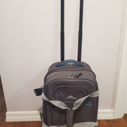 High Sierra Wheel Carry-on Luggage - Slate color