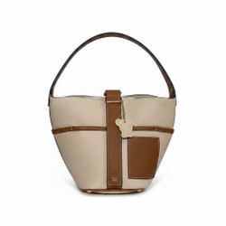 House of little bunny Bucket