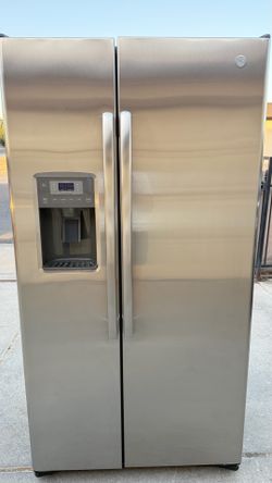 REFRIGERATOR GE COUNTER DEEP