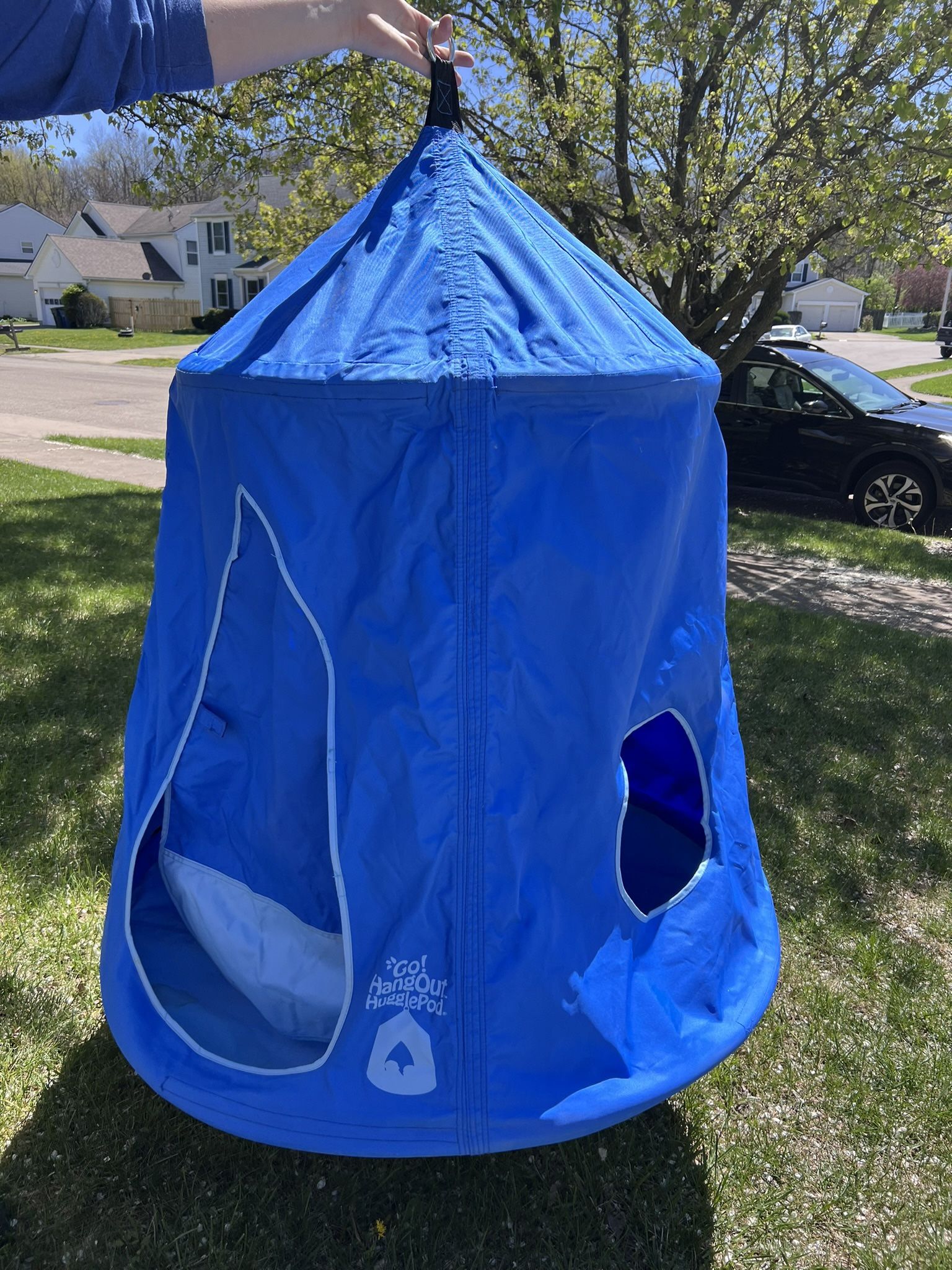 Go! HangOut HugglePod Blue Hanging Tent Pod Kids Indoor Outdoor Swing