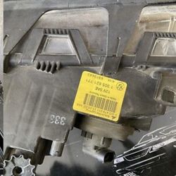 2002 Bmw Head Lights