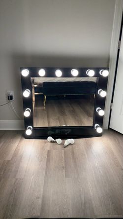 Vanity mirror