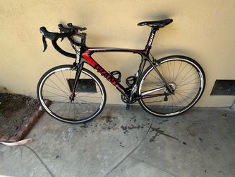 Giant TCR Carbon Road Bike