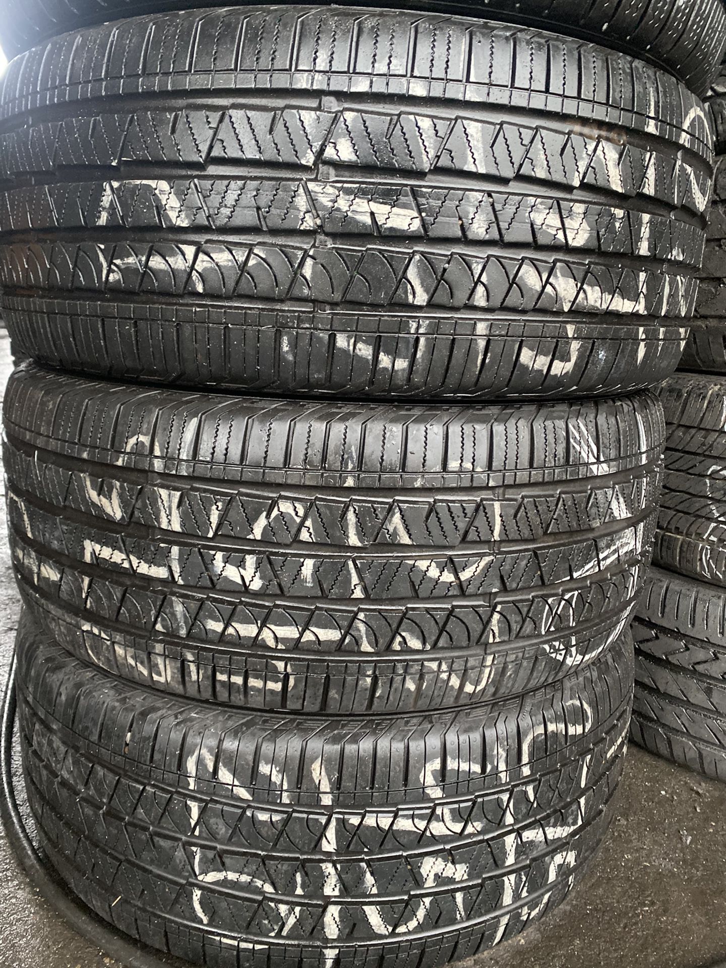 275/45R20 Continental Tires Like New