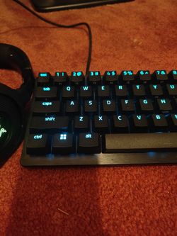 Razer Kraken + Razer Huntsman V3 Pro Mini