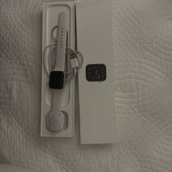 Apple Watch Series 6 40mm Silver Alu White Sport Band CEL
