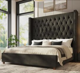 BRAND NEW STILL IN BOX KING SIZE BEDFRAME