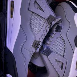 Jordan 4 Retro Cool Grey