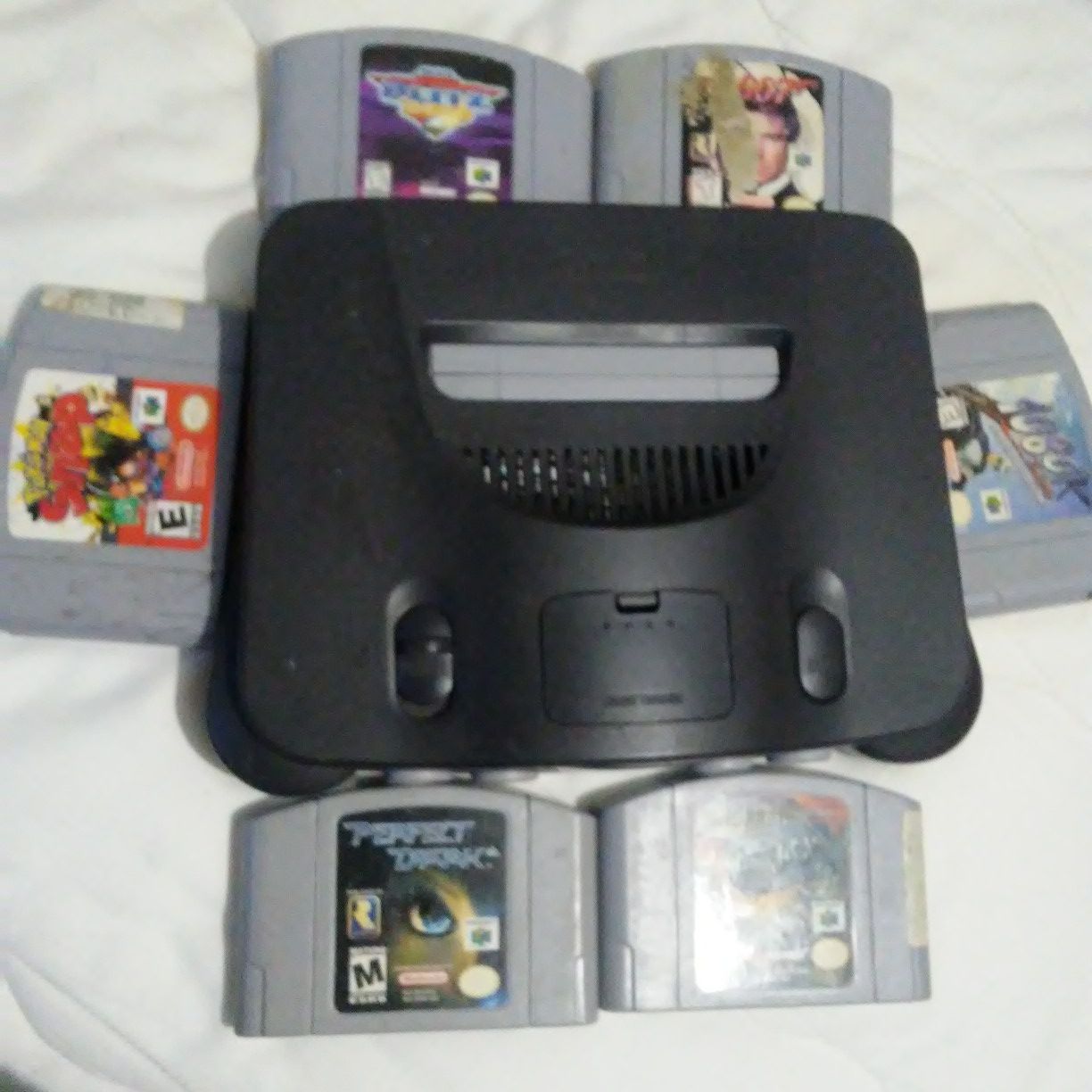 Old Nintendo 64 plus 7 games