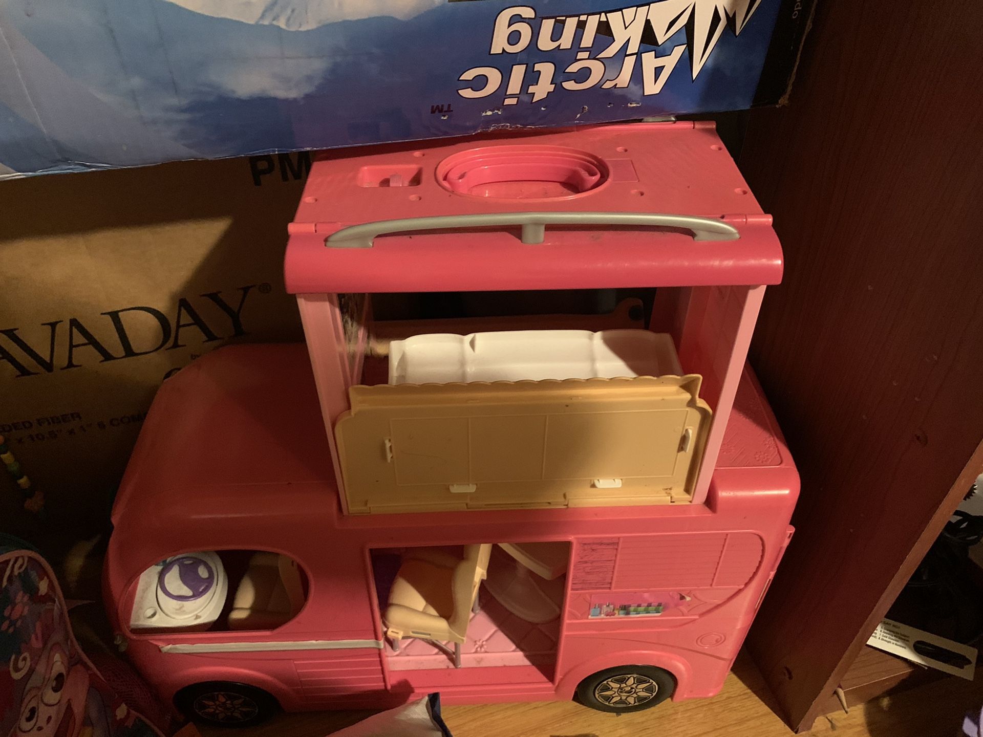 Barbie pop up camper