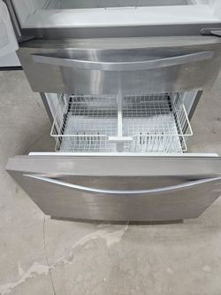 Whirlpool refrigerator three door