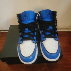 Jordan 1 Mid