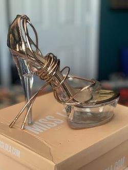 Misslola 9 inch heels size 7 1/2 in Rose gold
