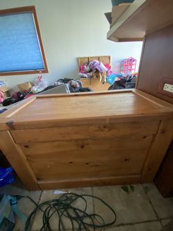 Oak Chest