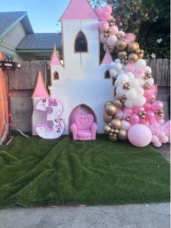 Castle foam decoration
