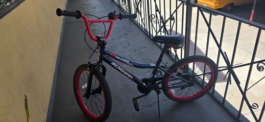 Schwinn Falcon 20" Kids Bike bicycle
black & red