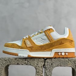 Louis Vuitton/ Sneakers