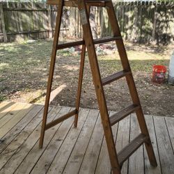 6ft wood step ladder 