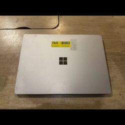 Microsoft Surface Laptop 2 13.5" Touchscreen Intel Core i5 8GB RAM 128GB SSD