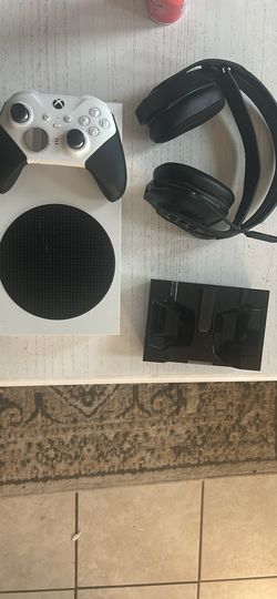 xbox series s w/ wireless headset and elite series 2 controller