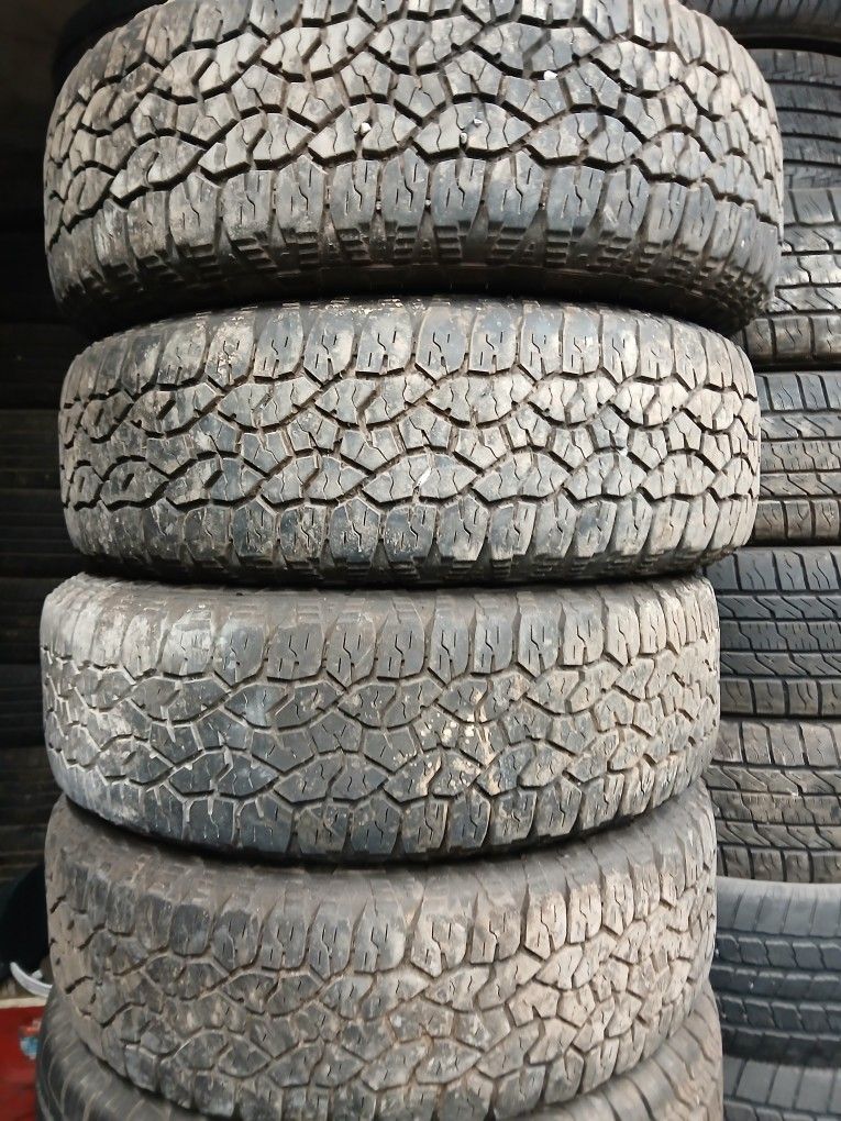 235/75/15 Good Year Wrangler Set Of 4 Good Tread $350 Installation Available $50 All 4