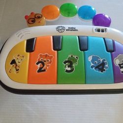 Baby Einstein Discover And Play Piano

