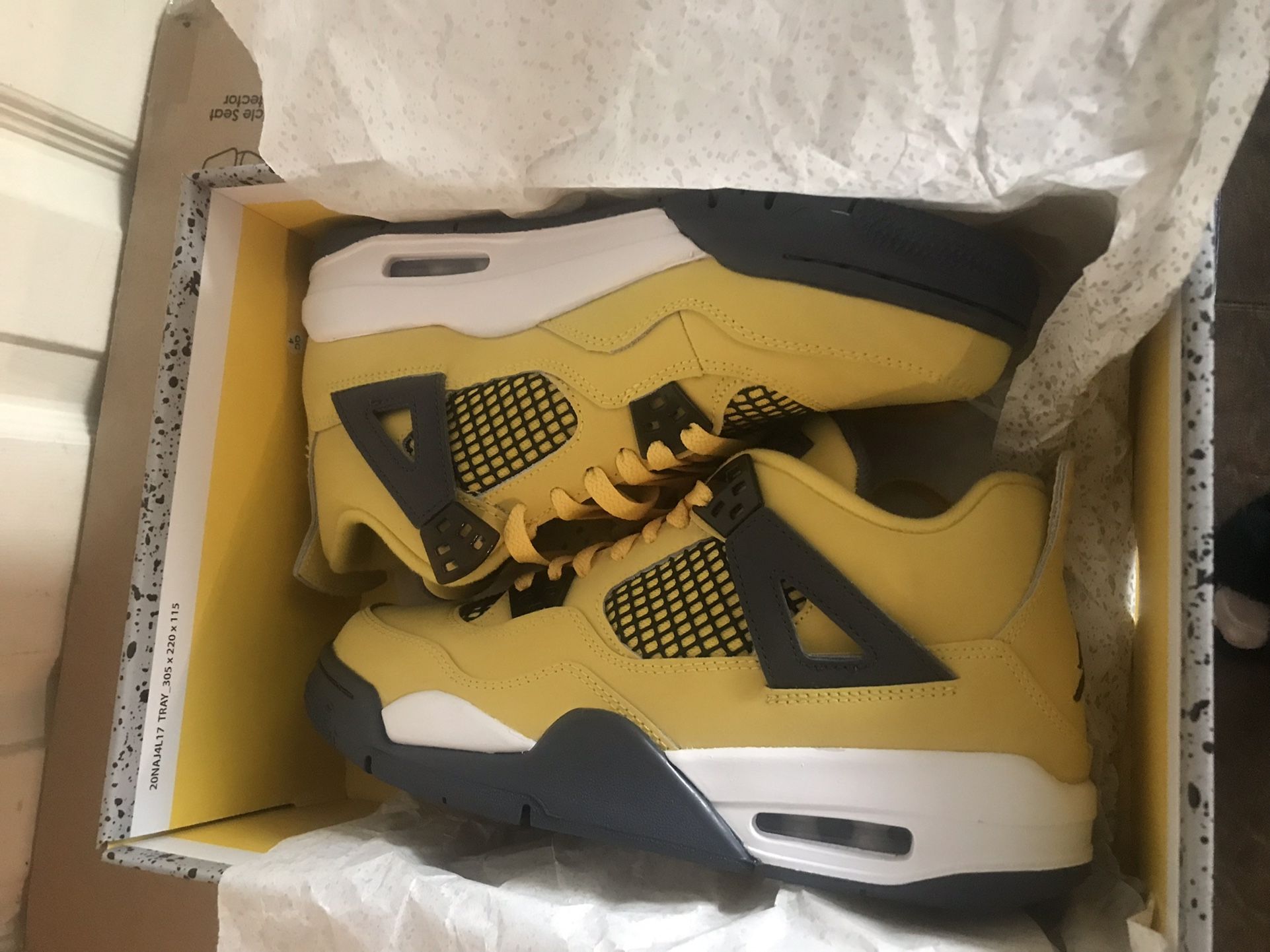 Jordan 4