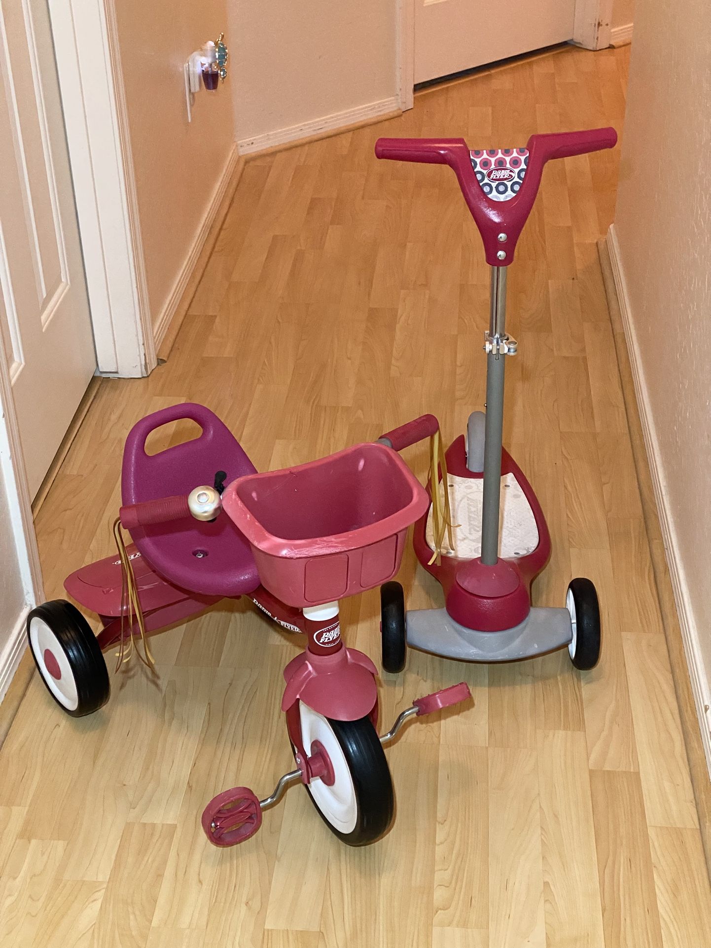 Radio Flyer Toddler Tricycle & Scooter Bundle