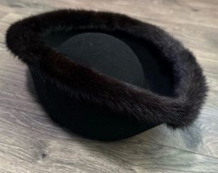vintage Mr. John Classic mid-century wool boat hat with genuine mink fur