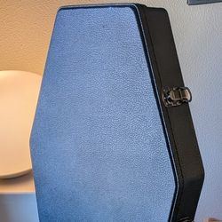Authentic Coffin Case - Universal Bass Guitar Case