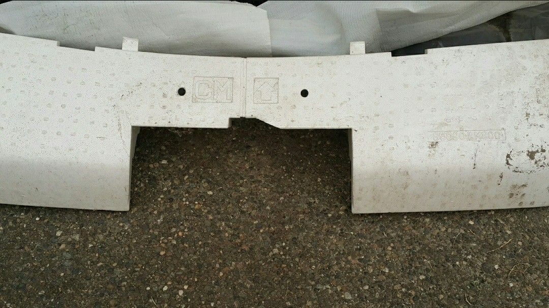 2003-2005 Infiniti Genuine Body Rear Bumper Engergy Absorber 85090-AM800 G35