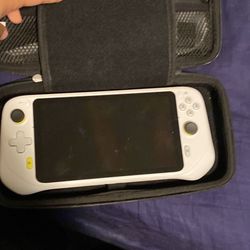 Logitech G Cloud + Carrying Case