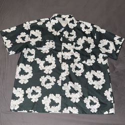 Manfinity 2pcs Green Outfit. Size large. 100% Polyester