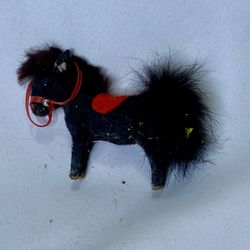 Vintage Wagner Kunterschultz Pony