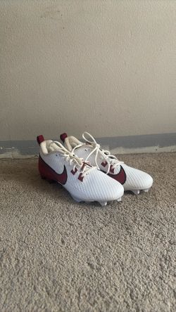 Nike men’s football cleats