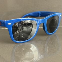 Wilson Folding "Wayfarer" Style Sunglasses – Royal Blue