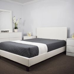 Bedroom Set Queen Size // Juego De Cuarto Tamaño Queen 