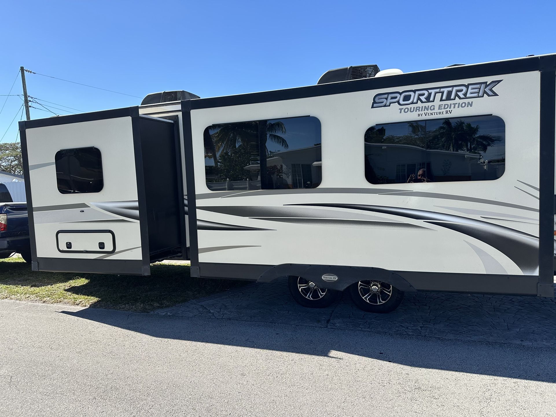 RV For Sale