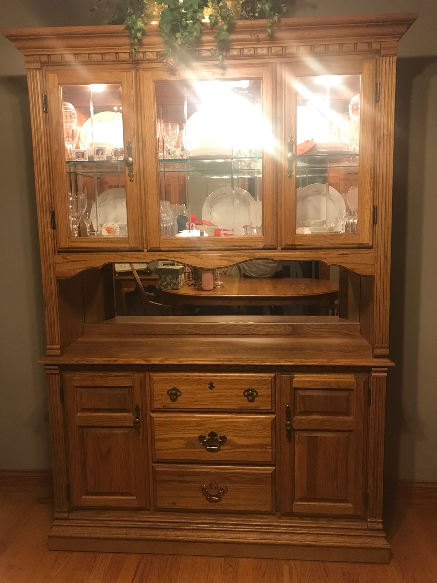 Oak Hutch for Sale in Pk, IL OfferUp