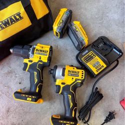 Dewalt 20v impact n drill batteries n charger set