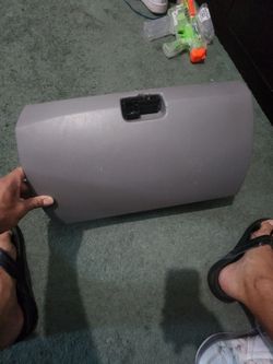 Toyota 4runner glove box
