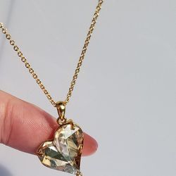 Heart Shape Swarovski Necklace Gold plated 