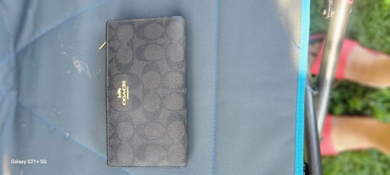 Cartera Coach