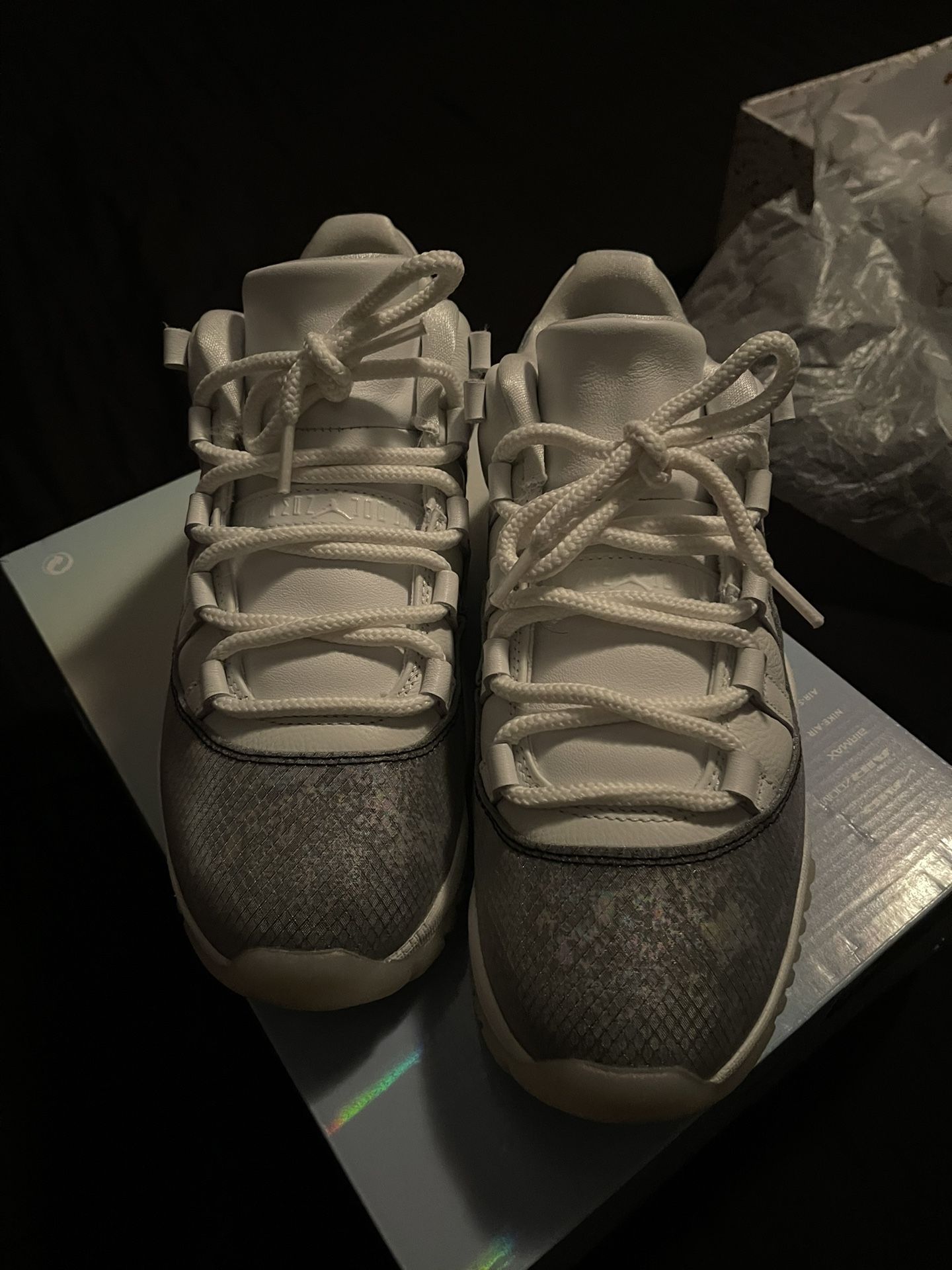 Jordan Lowe 11 Size 9