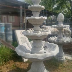Leaftop Garden Fountain
